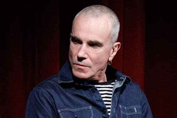 10 reasons why Daniel Day-Lewis decided to quit acting