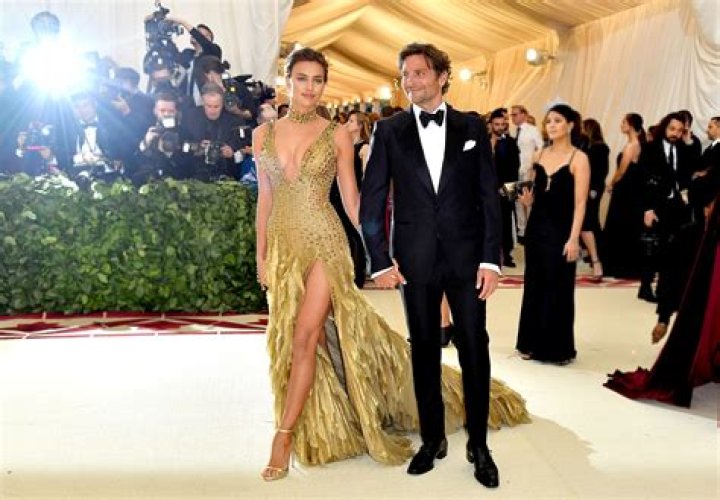Bradley Cooper and Irina Shayk attend The National Board of Review Annual Awards Gala at Cipriani 42nd Street on January 8, 2019 in New York City. | Photo: Getty Images