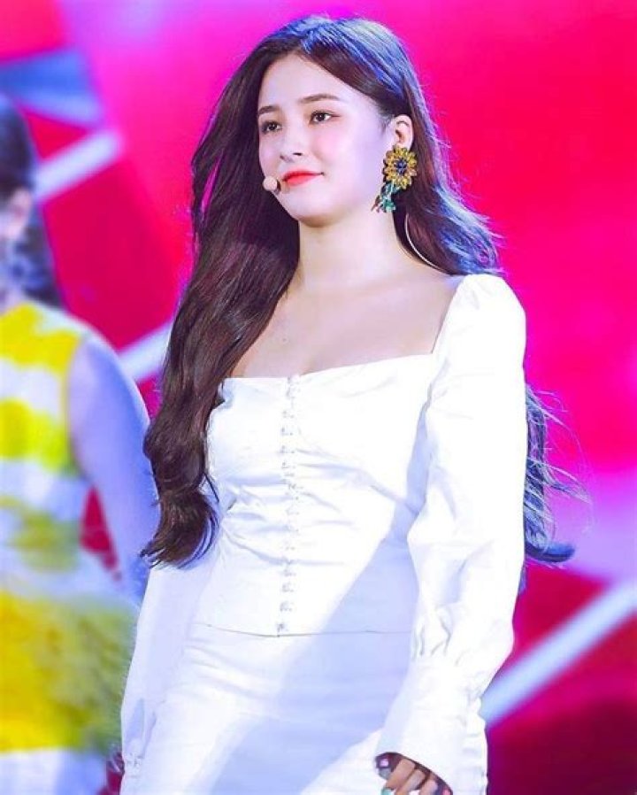 Nancy Best smiling 