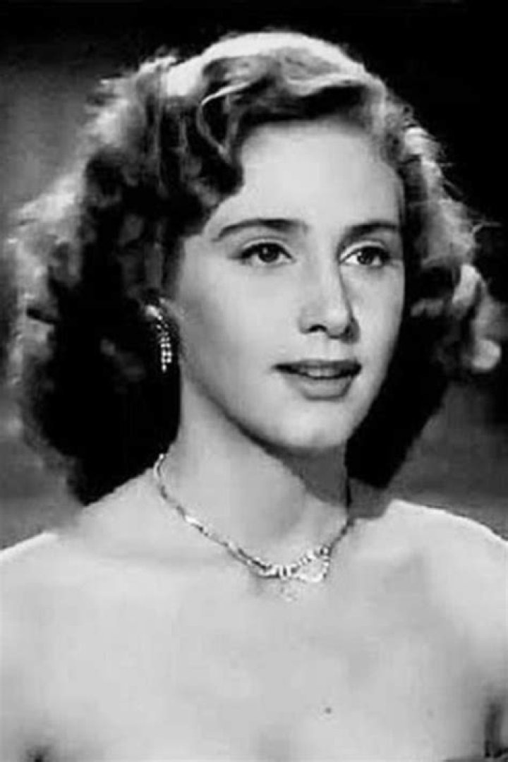 Rosita Arenas Biography