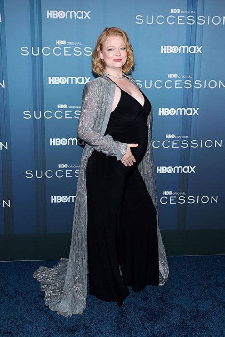 Succession star Sarah Snook debuts baby bump at premiere