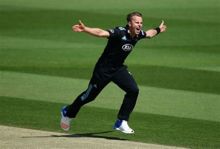 Tom Curran celebrates a wicket against the Black Caps.